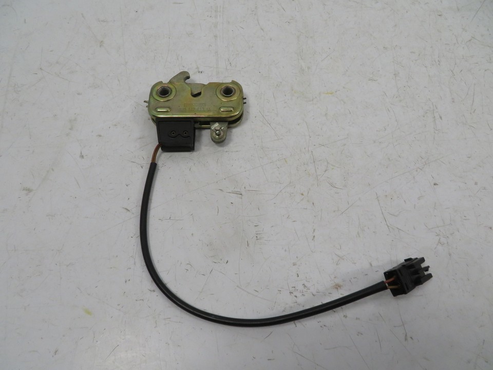 Porsche Boxster S 986 Lock Latch, Trunk Rear Lower 98651205301 - $8.41