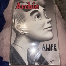 THE DEATH OF ARCHIE TPB GRAPHIC NOVEL  FINE/VF   COMBINE SHIPPING - $4.95