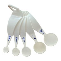Tupperware Curved Measuring Spoons Set of 5 White With Blue Print &amp; D-ring - £9.38 GBP