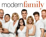 Modern Family + Bonus - Complete Series in HD (See Description/USB) - £39.93 GBP