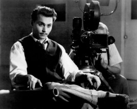 Johnny Depp in Ed Wood Seated in Chair Directing Movie 16x20 Canvas - £55.35 GBP