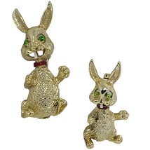 Vtg 2 Gerry&#39;s Signed Bunny Rabbit Brooch Pin Green Eyes Red Enamel Collar Easte - £23.98 GBP