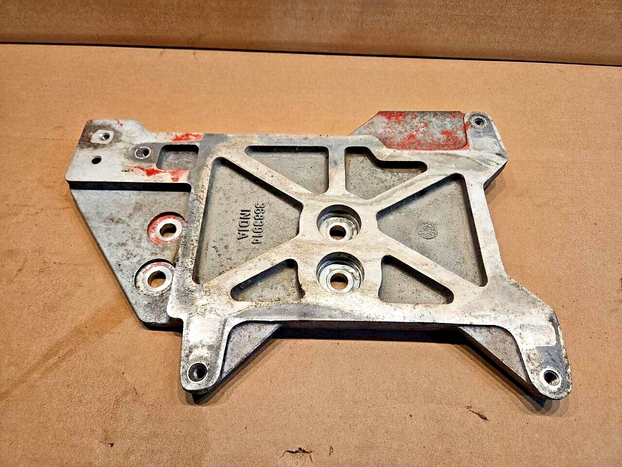 2009 Cummins ISX 400ST Diesel Engine DOHC Crankcase Breather Mount 36839... - $93.15