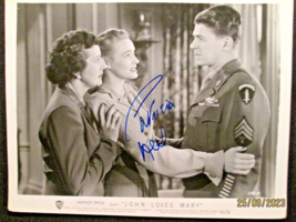 PATRICIA NEAL:  (JOHN LOVES MARY) HAND SIGN AUTOGRAPH PHOTO (CLASSIC) - $123.75