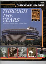 VINTAGE 2000 Pittsburgh Pirates Yearbook Last Three Rivers Stadium Season - £15.81 GBP