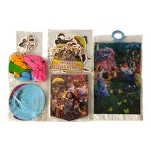 Encanto Birthday Party Supplies Set – Tablecloth, Balloons, Banner &amp; Cak... - $335.51 MXN