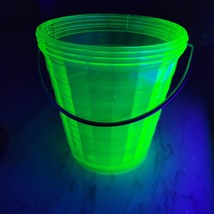 Anchor Hocking Uranium Green Glass Block Optic Ice Bucket Circa 1930&#39;s 5... - £39.65 GBP