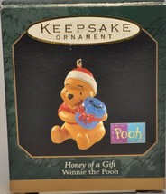 Hallmark - Honey Of A Gift - Winnie the Pooh - Disney Miniature Ornament - £9.28 GBP