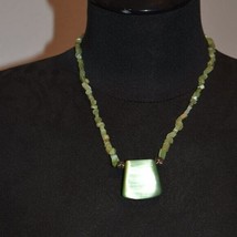 Beautiful Mint Green Beaded Necklace - £6.04 GBP