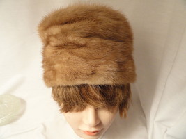 Vintage Pill Box Honey Blonde Fur Womans Hat SMALL 20&quot; Inside Brim - $59.99