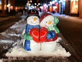 Publix Ceramic Salt &amp; Pepper Shakers Snow Couple Heart Snowman Holiday S... - £10.38 GBP