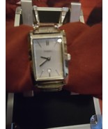 Women&#39;s Silver Tone Ivory Face Fossil Tank Watch with Expansion Band. an... - $40.65 CAD