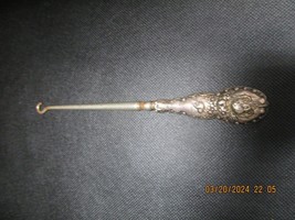 Antique English Sterling Silver Handle Ornate Floral Design Button Hook 6 1/2&quot; - £23.35 GBP