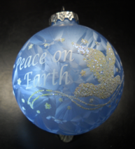 Bronner&#39;s Christmas Wonderland Christmas Ornament 2003 Peace On Earth Blue Glass - £7.83 GBP