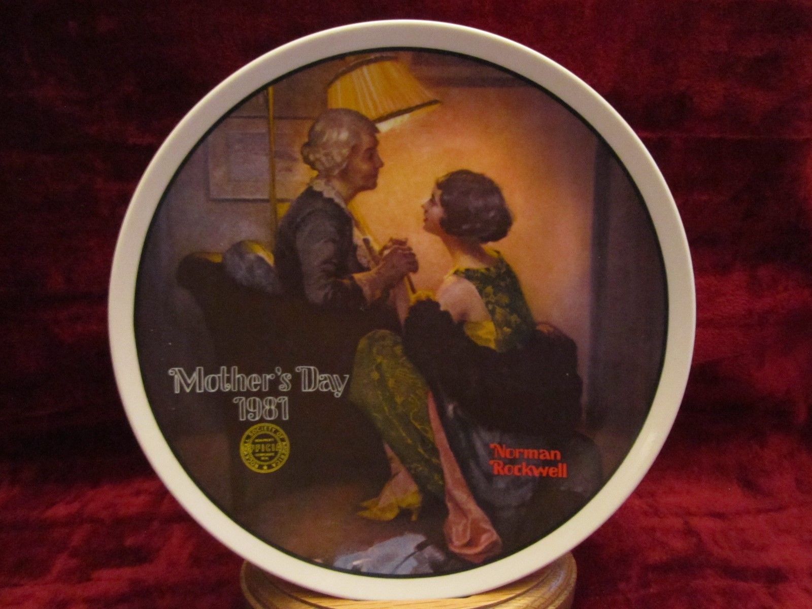 AFTER THE PARTY collector plate NORMAN ROCKWELL Mother&#39;s Day 1981 - $2.99