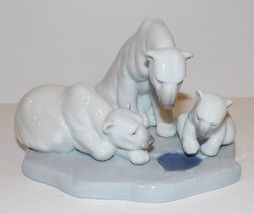 Lovely Lladro Porcelain Bearly Love #1443 Polar Bear Family At Ice Hole Figurine - £68.87 GBP