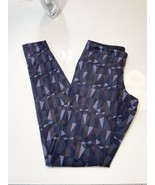 Lululemon Women&#39;s Geometric Pattern Leggings Size 6. Purple Multicolor - $39.74 CAD