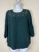Old Navy Womens Size M Green Crochet Embellished Blouse 3/4 Sleeve - $9.14