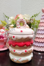 Valentines Day Stacked Donuts Hearts Canister Cookie Jar 9&quot; NEW - $866.53 MXN