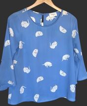 Everly Blouse Size S Blue Sleeping White Cat Print Flutter 3/4 Bell Slee... - $22.56