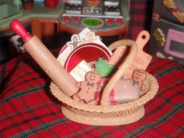 Rement Christmas Basket Kitchen Goodies Gingerbread fits Loving Family Dollhouse - £19.46 GBP
