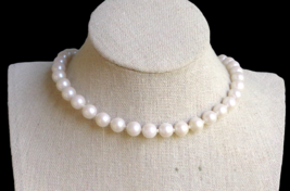 Vtg Japan Faux Pearl Necklace Knotted Single Strand 16.5&quot; Choker Hook Clasp - £10.24 GBP