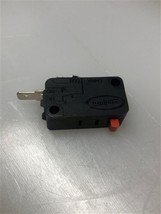 NEW Genuine/OEM Viking SECONDARY THIRD STOP SWITCH, Part #062583-000 - $1,236.12 MXN