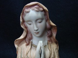 Vintage Praying Madonna Figurine Handpainted Japan Art Virgin Mary 60s Era - $11.99