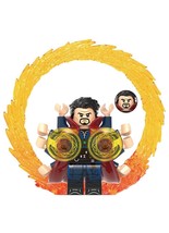 Doctor Strange (With Many Arms) and Portal the Multiverse of Madness Minifigures - $111.64 MXN