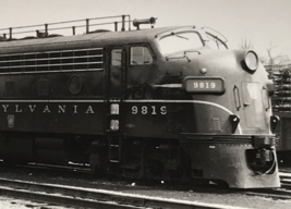Pennsylvania Railroad PRR Pennsy #9819 F7 Electromotive Train Photo Richmond IN - £9.66 GBP