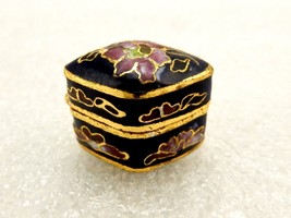 Diamond Shaped Miniature Cloisonne Snuff/Pill Box, Black w/Gold Trim, Fl... - $19.55