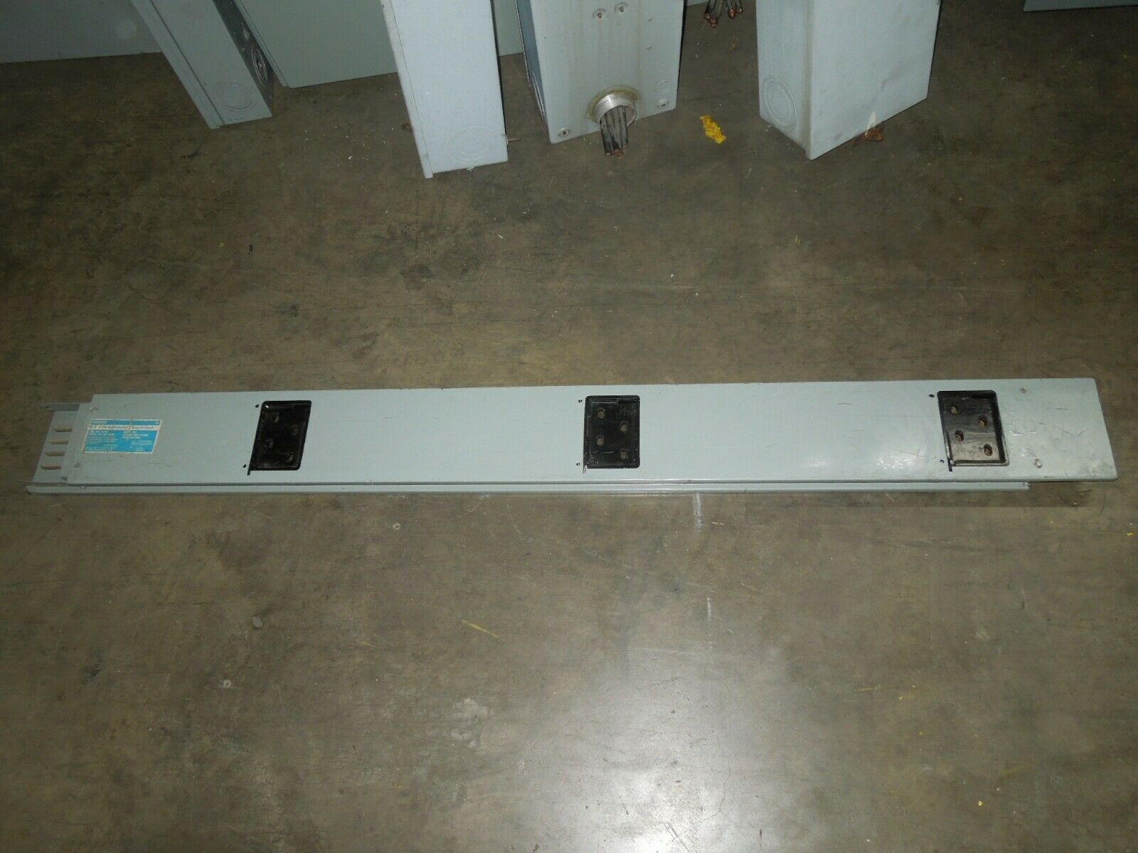 Gould I-T-E X100 X100-45 100A 3ph 4W Aluminum Plug-In Duct 5&#39; Length Used - $200.00