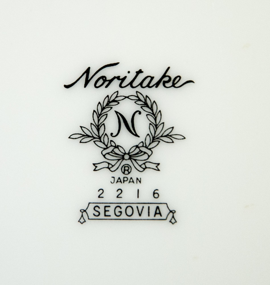 Noritake Segovia 8-1/8" Salad Plate 2216 Black Scrolling Platinum Trim Item image 3
