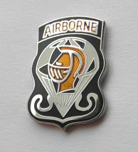 Golden Knights Us Army Airborne Para Paratrooper Parachute Team Lapel Pin 1 Inch - $5.36