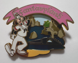 Disney 40th Anniversary Walt Disney World Goofy at Fantasyland Area LE Pin 86993 - £23.61 GBP