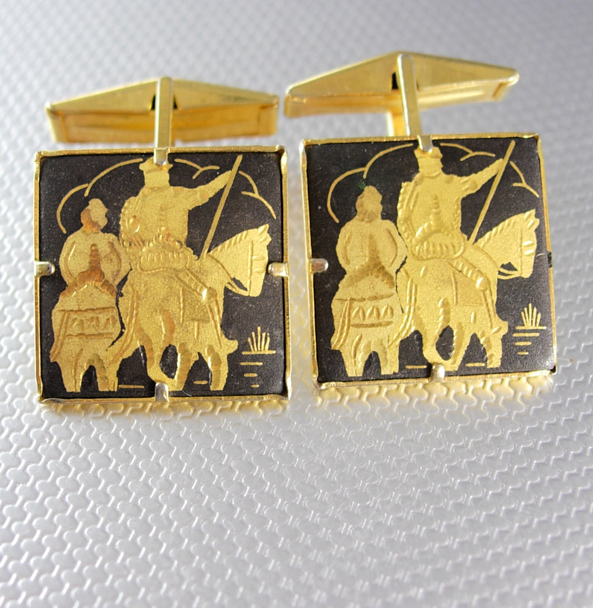 Damascene Don Quijote Sancho Panza cufflinks vintage medieval renaissance gold c - £177.29 GBP