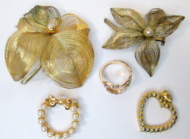 Vintage Gold Tone Jewelry Lot Brooch Pin Ring Pendant 5 pc Estate Finds  - $14.00