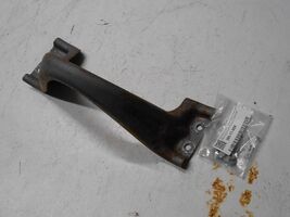 2008 Chevrolet Silverado 1500 Steering Column Support Bracket - $31.99
