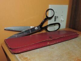 Vintage Wiss model CB-9 Pinking Shears w/ Original Red Leather Case scis... - $233.01 MXN