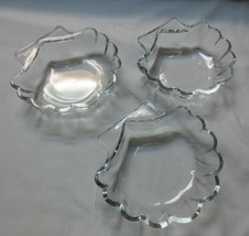 3 VINTAGE  CLEAR GLASS  CLAM SHELL  DIP SAUCE  NUT TRINKET  DISH - $15.00