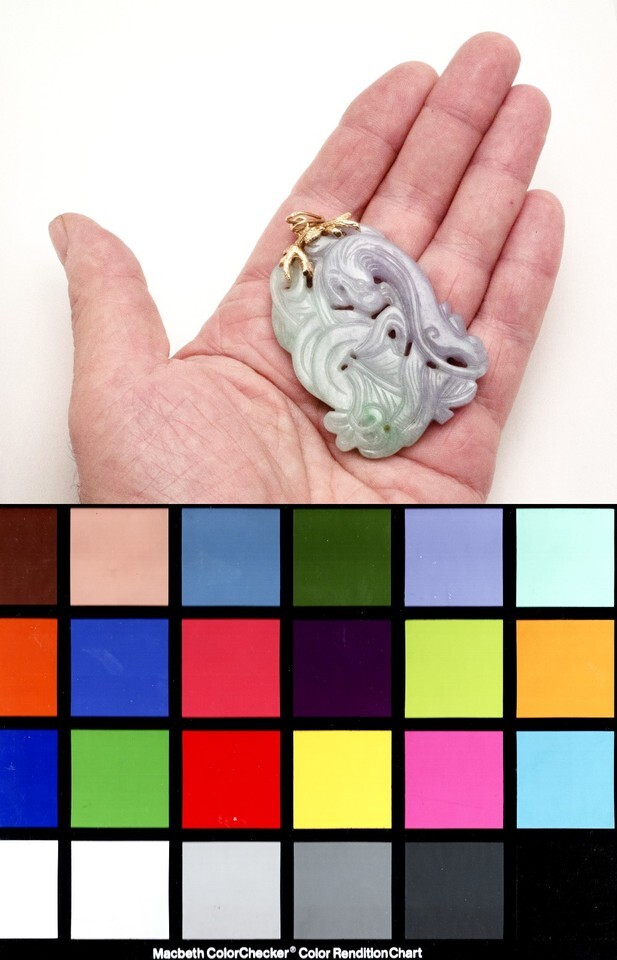 LARGE 45g CARVED JADE 14K GOLD PENDANT LAVENDER GREEN  NECKLACE 2.75” MINT Item image 8