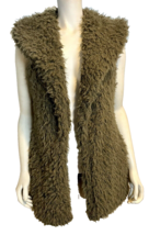 Me  Jane Green Open Faux Fur Vest Size XS - $18.99