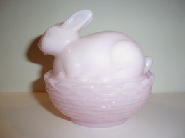 Mosser Glass Opaque Pink Easter Bunny Rabbit on Basket Nest Candy Dish Box - $29.05