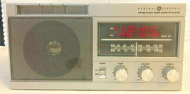 GE Clock Radio  Model 7-4950B vintage - £23.26 GBP