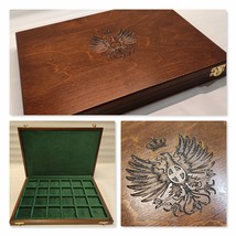 Wooden case engraved with the coat of arms of the Savauda Eagle velvet b... - $94.55