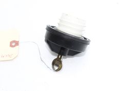 99-07 FORD F-350 SD FUEL TANK LOCKING CAP W/ KEY Q9044 image 3