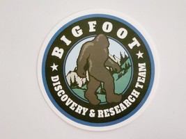 Bigfoot Discovery &amp; Research Team Round Multicolor Sticker Decal Embelli... - £1.75 GBP