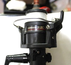 Shimano FX2000F Spinning Reel R/L Crank 170yds/6lb Capacity 4.1:1 Retrieve - $19.09