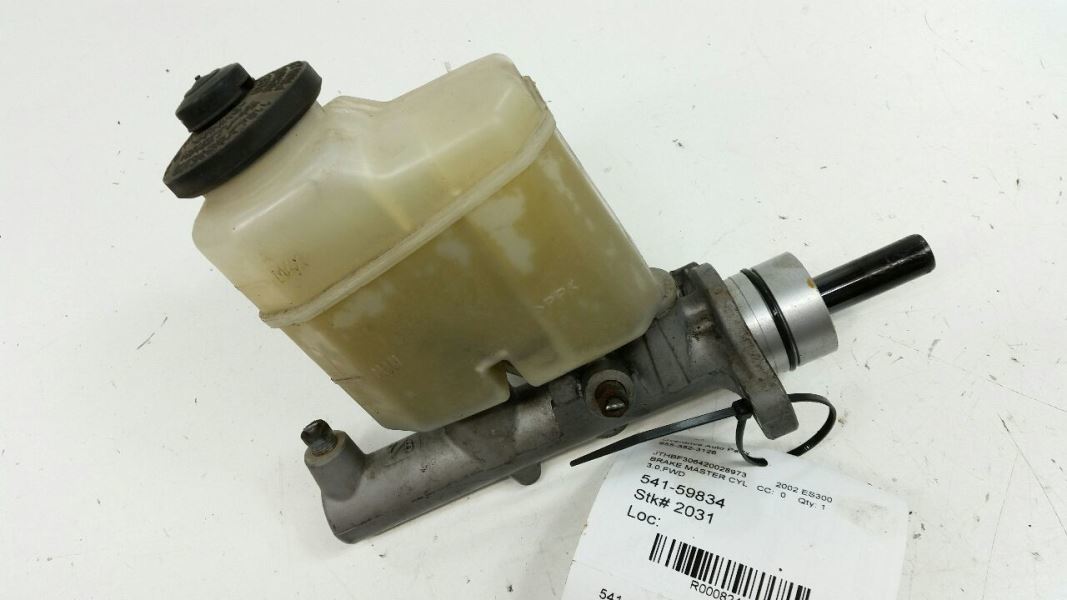 Brake Master Cylinder 4 Cylinder Fits 04-08 Toyota Solara - $39.94