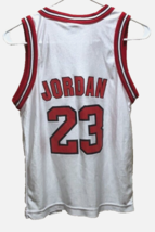 Michael Jordan #23 Chicago Bulls NBA Vintage 90s Boys Red White Jersey M 10-12 - £26.40 GBP